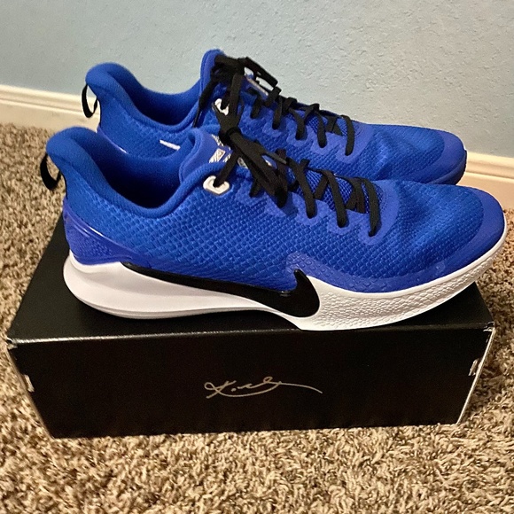 Kobe Mamba Focus blue size 14